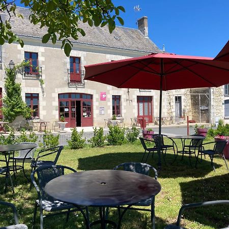Logis Auberge De Crissay מראה חיצוני תמונה