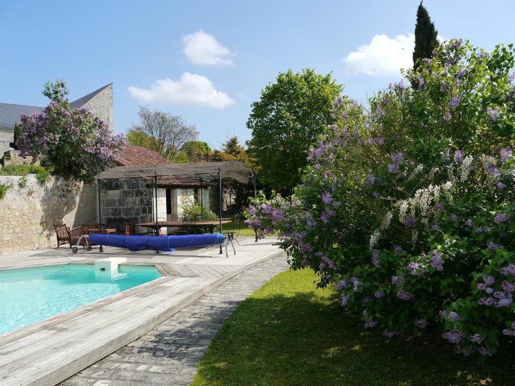 Logis Auberge De Crissay מראה חיצוני תמונה